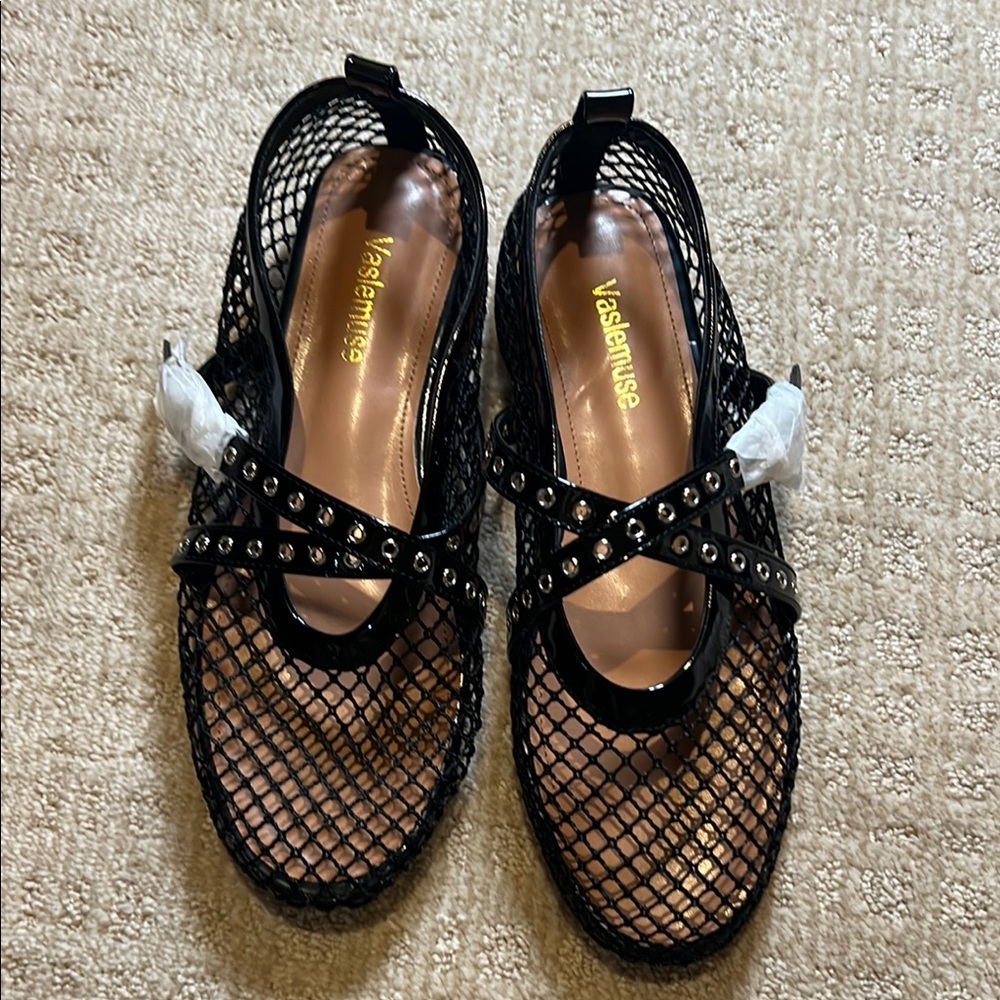 Black Mesh Women's Shoes